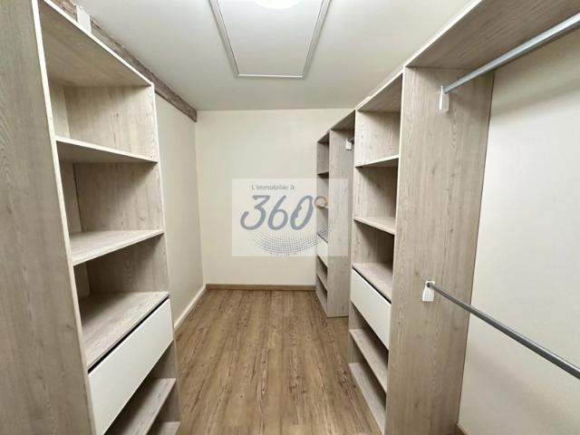 Chambre meublée de 29.14 m2 à Cluny avec dressing et fibre