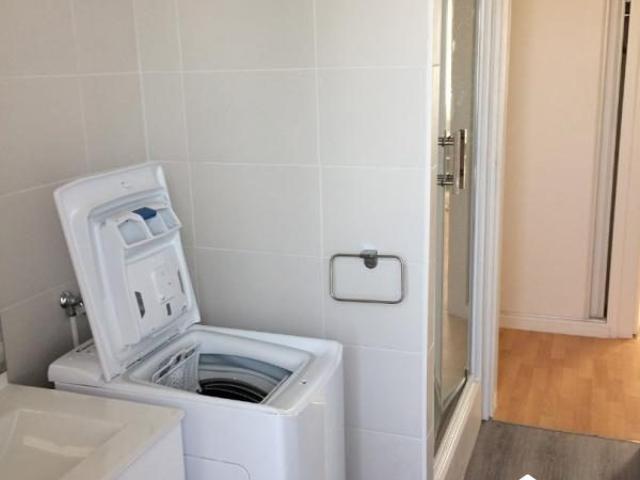 Chambre meublée en colocation