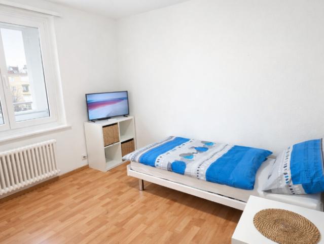 Chambre meublée lumineus