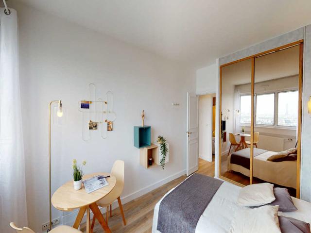 Chambre à Courbevoie, Rue de Bezons