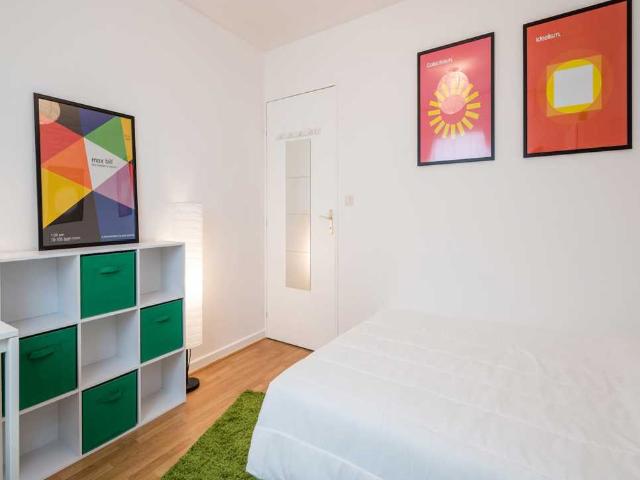 Chambre à Garibaldi, grande rue de la Guillotière