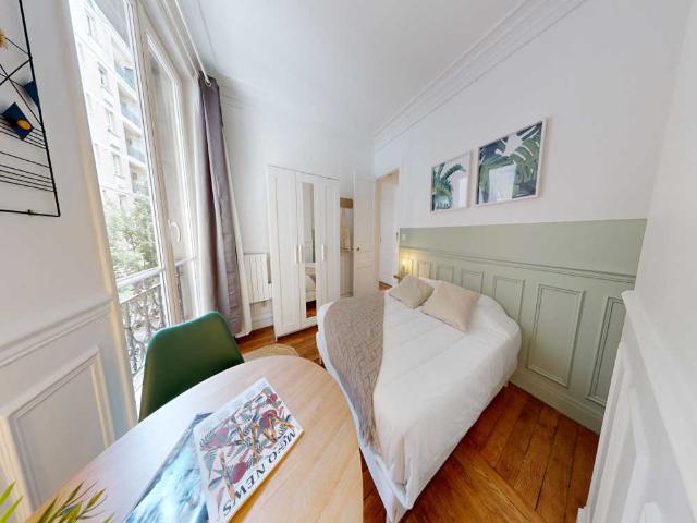 Chambre à Grandes Carrières, rue des Cloys