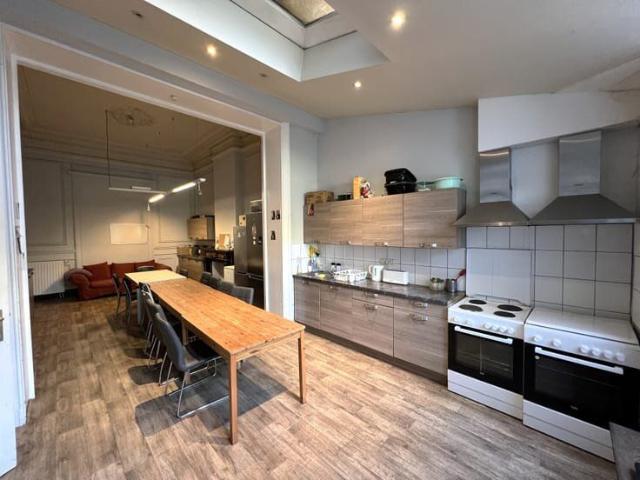 Chambre à louer en colocation dans maison avec jardin