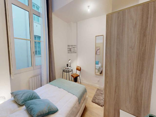 Chambre à Cordeliers, Rue de la République
