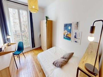 Chambre à Paris Place De La Porte De Châtillon