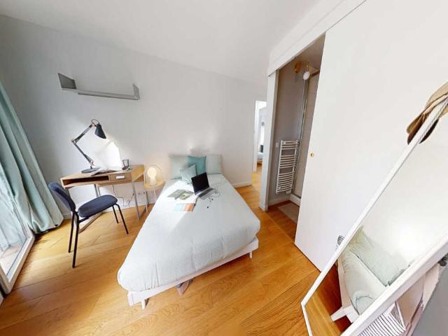 Chambre à Paris Rue De Belleville