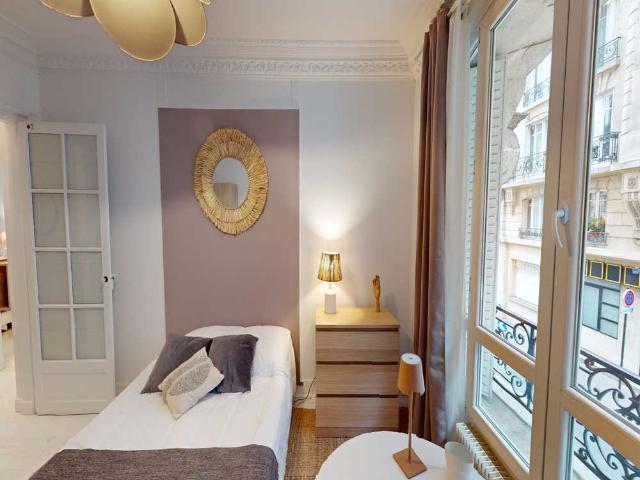 Chambre à Paris Rue Euryale Dehaynin, Vilette