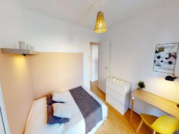 Chambre à Paris Rue Juge, Grenelle