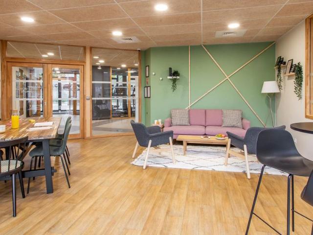 Chambre coloc' avec salle d'eau de 13 à 18 m²