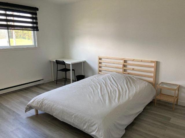 Chambre confortable a Brossard
