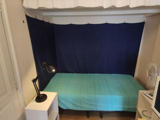 Chambre de 12m2 à louer sur Paris 07