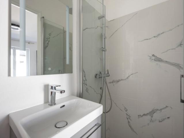 Chambre disponible appartement Paris 75018