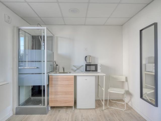 Chambre disponible appartement Paris 75018