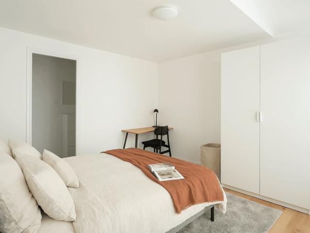 Chambre disponible appartement Paris 92110