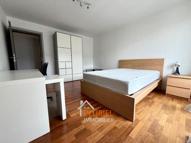 Chambre étudiante 16.63m² meublée à Strasbourg Centre Magnifique 2 pièces 64.5m² en hyper centre de Strasbourg Exceptionnel 4 pièces 90m² neuf à l’Orangerie Magnifique 2 pièces 60m² à la Petite France Joli 2 pièces 51m² à SCHILTIGHEIM Magnifique 2 pièces