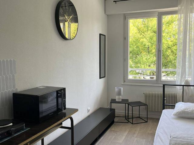 Chambre étudiante meublée de 12.27 m² au cœur de l'Esplanade à S