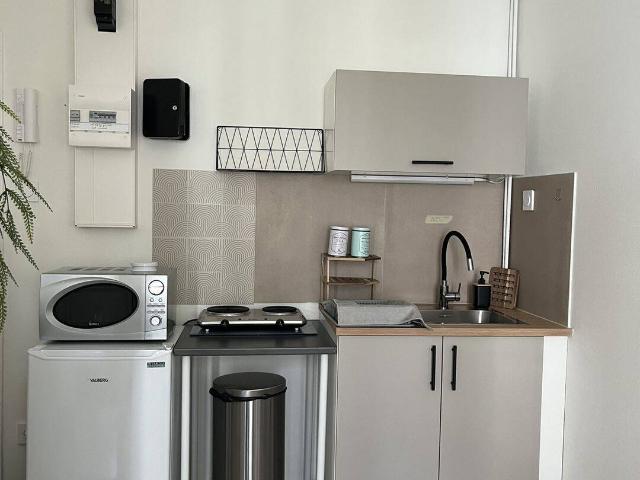 Chambre étudiante meublée de 13.05 m² au cœur de l'Esplanade à S