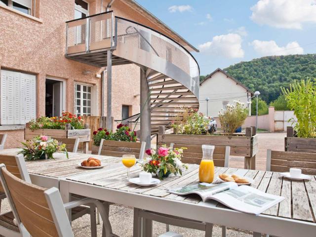Chambre EHPAD de 32 m² à Chozeau Lot LMNP géré par DOMIDEP Revenu locatif immédiat 6,48 %