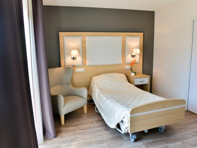 Chambre EHPAD de 23 m² à SENNECE LES MACON Lot LMNP géré par DOMIDEP Revenu locatif immédiat 5,75 %
