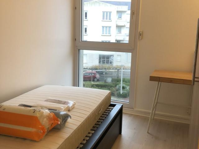 Chambre en Colocation appartement T5 Orléans