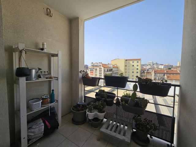 CHAMBRE EN COLOCATION DANS UN T3 MEUBLE 13010 MARSEILLE