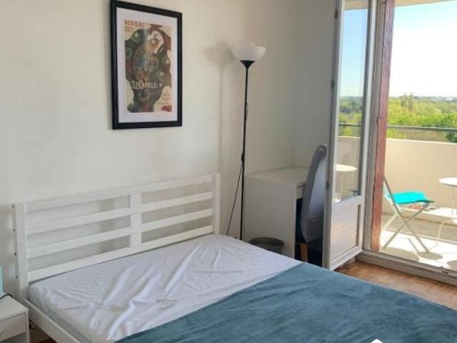 Chambre en colocation meublée