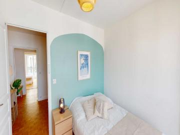 Chambre à Paris Rue Des Cévennes