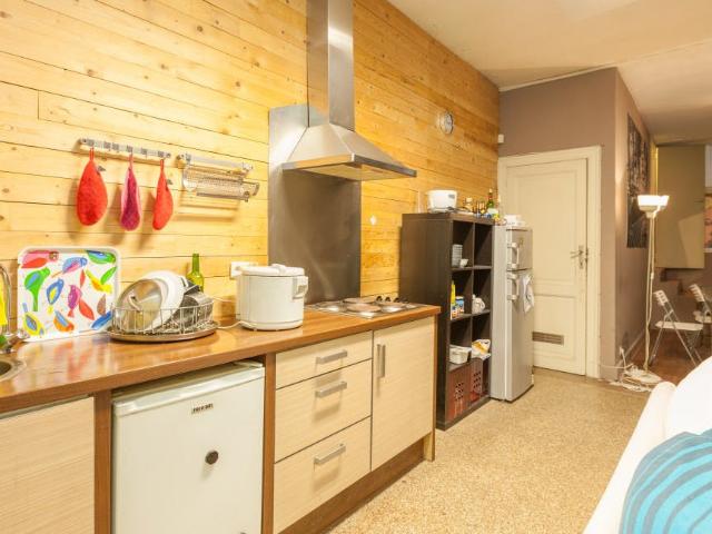 Chambre partagée à louer à Ixelles, Rue du Trône