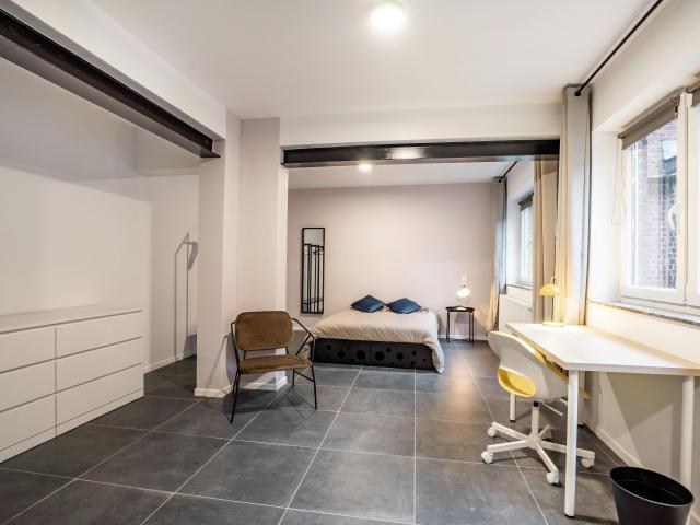 Chambre privée à louer à Charleroi, Rue Willy Ernst