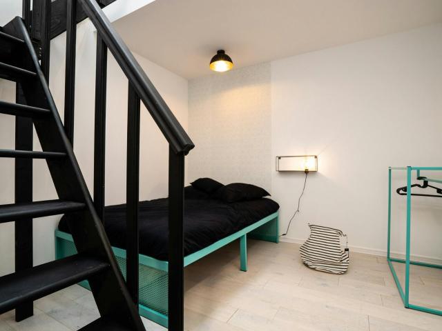 Chambre privée à louer à Charleroi, Rue Zénobe Gramme