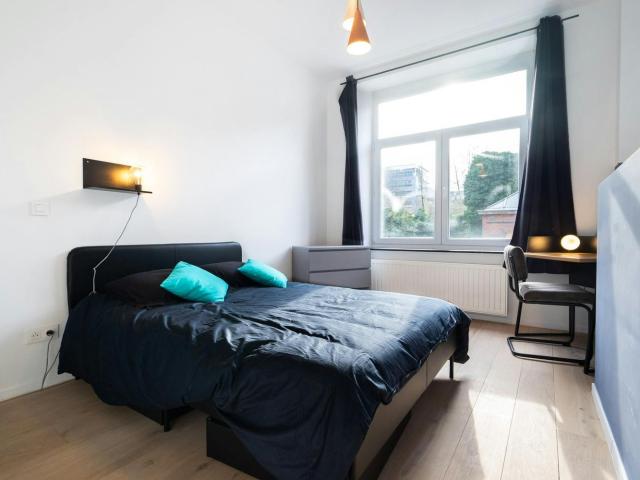 Chambre privée à louer à Charleroi, Rue de l'Athénée