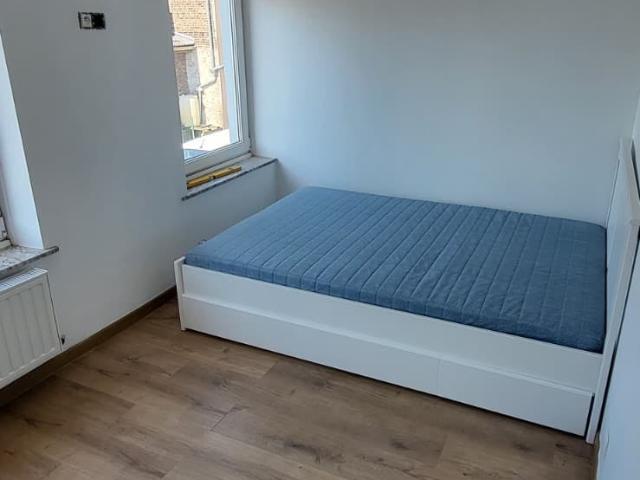 Chambre privée à louer à Charleroi, Rue du Gouverneur