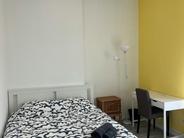 Chambre privée à louer à Charleroi, Rue Hanoteau
