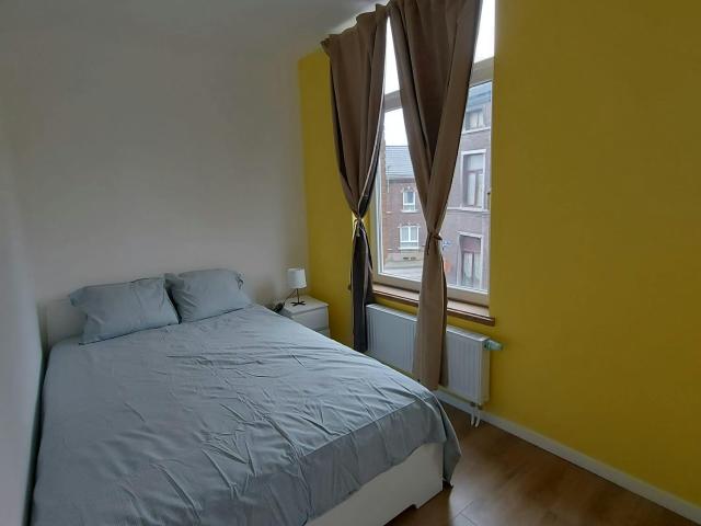 Chambre privée à louer à Charleroi, Rue Pierre Hans