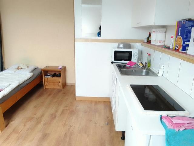 Chambre privée à louer à Anderlecht, Bergensesteenweg
