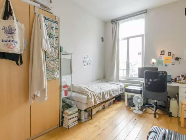 Chambre privée à louer à Brussels, Place Rouppe