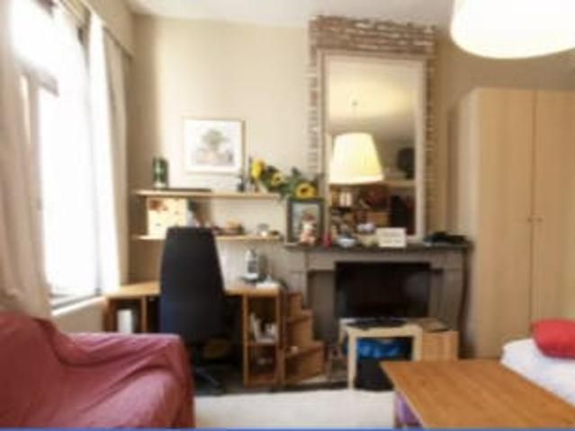 Chambre privée à louer à Brussels, Rue Blaes