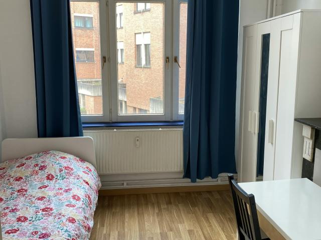 Chambre privée à louer à Brussels, Rue Saint Christophe