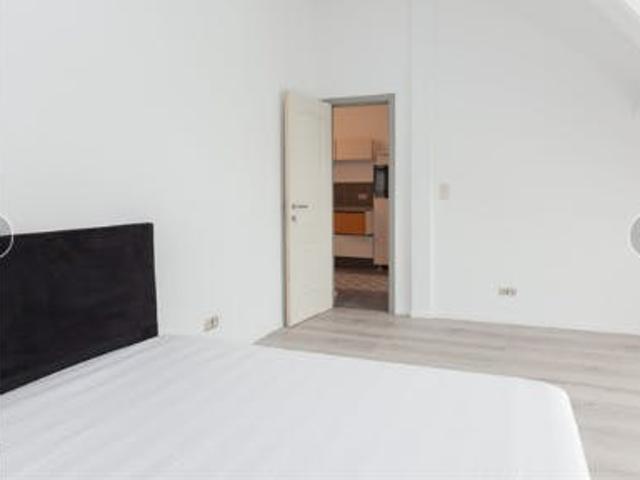 Chambre privée à louer à Forest, Avenue Van Volxem