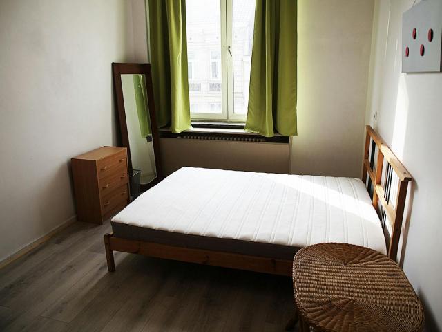 Chambre privée à louer à Ixelles, Rue du Trône