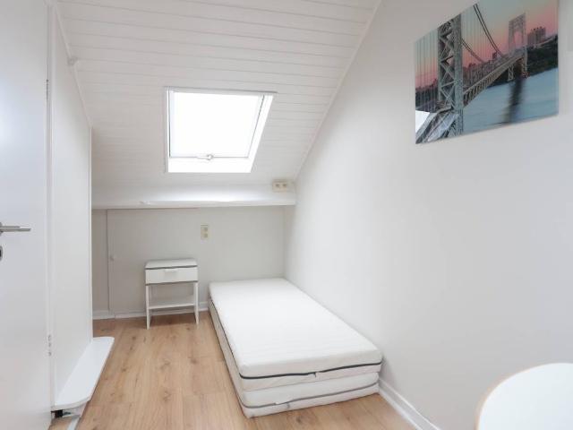 Chambre privée à louer à Ixelles, Rue Souveraine