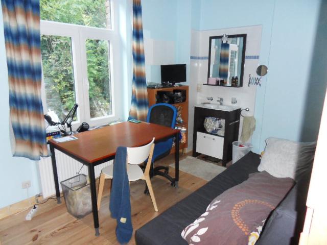 Chambre privée à louer à Liège, Rue de Tilff