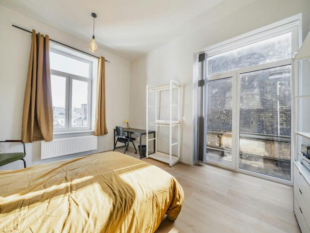 Chambre privée à louer à Namur, Rue Joseph Saintraint