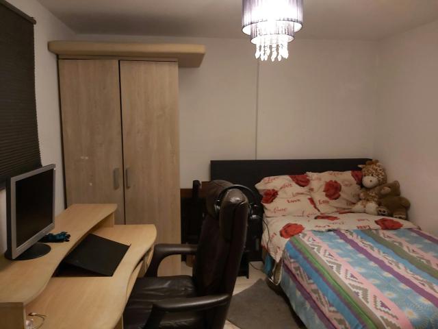 Chambre privée à louer à Sint Pieters Leeuw, Brusselbaan