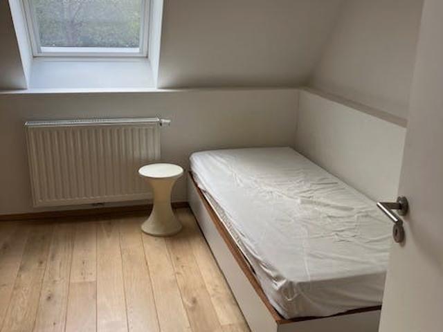 Chambre privée à louer à Sint Pieters Leeuw, Vlezenbeeklaan