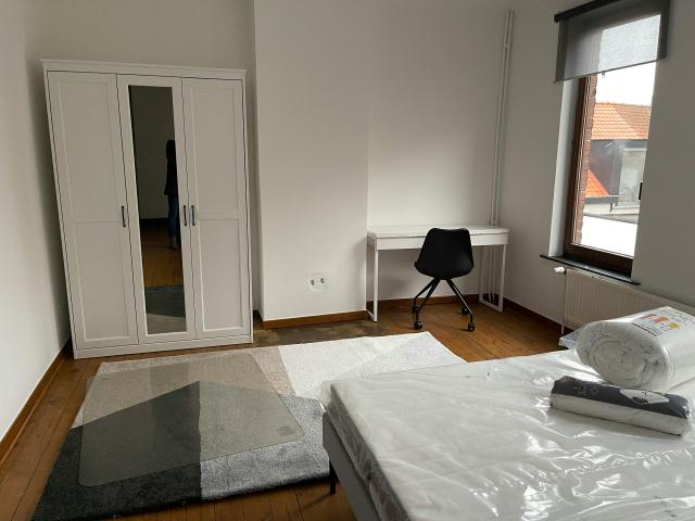 Chambre privée à louer à Woluwe Saint Pierre, Montagne de la Gare