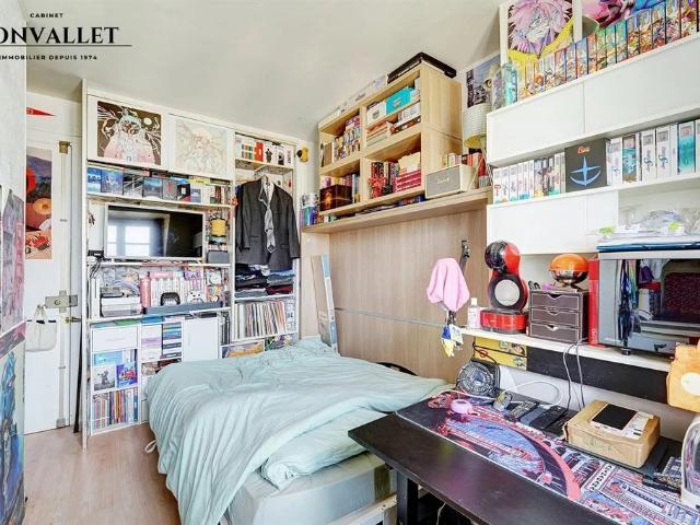 Chambre 9,85 m² Dernier étage avec ascenseur Avenue Félix Fa