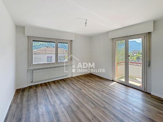 Chamoson, renovated 3.5 room apartment