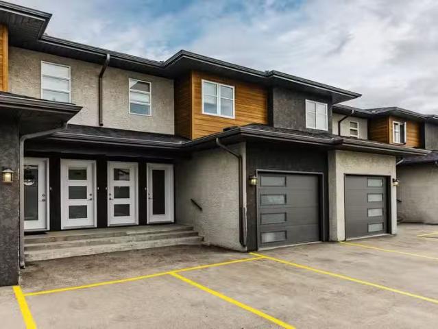 Champ Edgemont Place