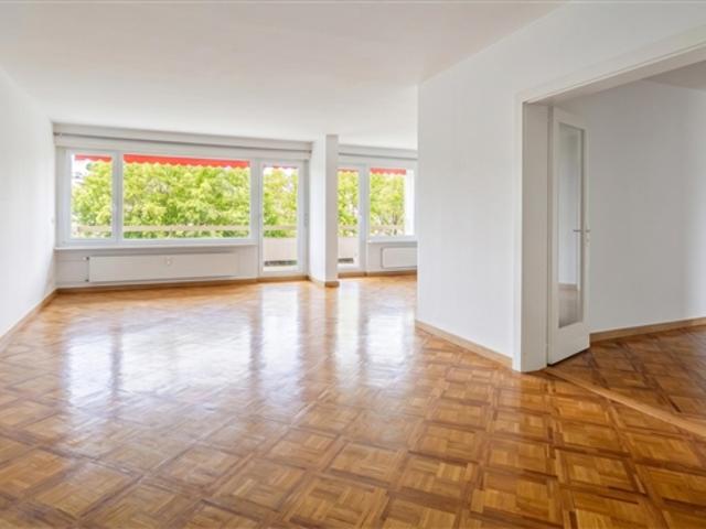 Champel – durchgehende Wohnung, obere Etage